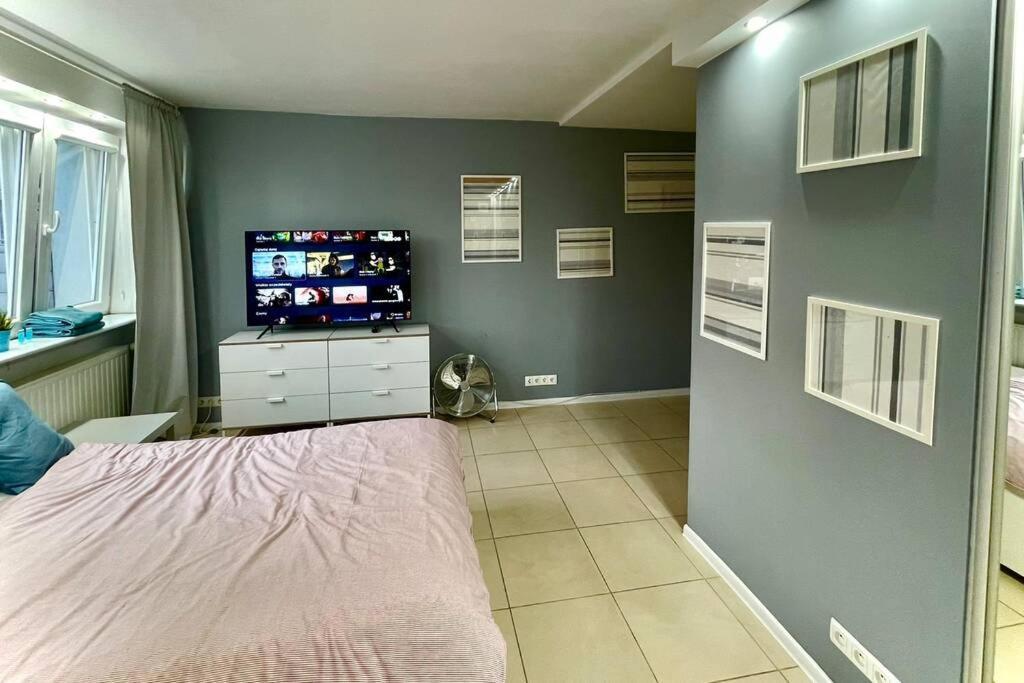 Gold 3 Metro X2 Wifi 300 Mbs 60'Tv Netflix Hbo Appletv+ Varsóvia Exterior foto